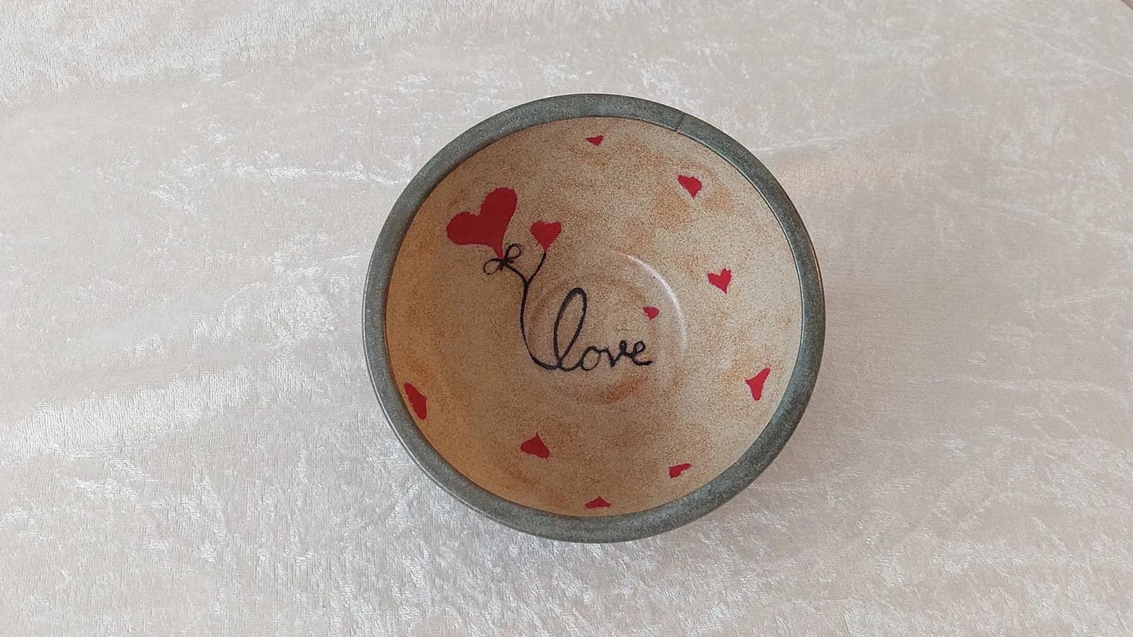 Love – lille skål med hjerter